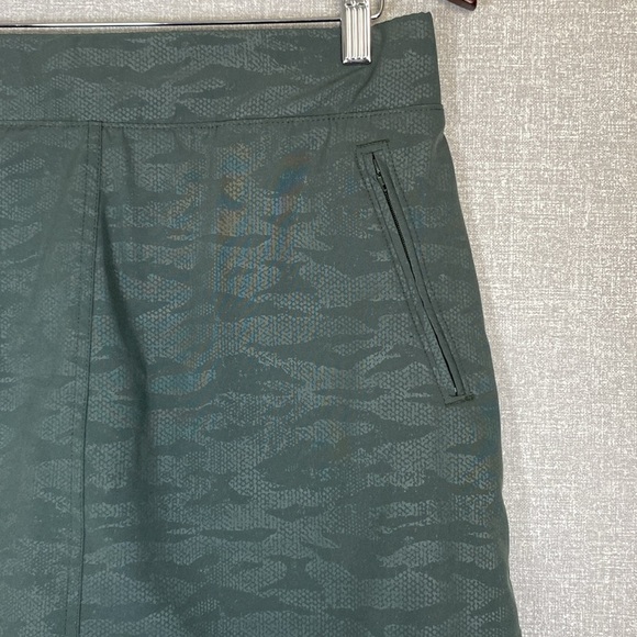 Orvis Green Skort - Picture 2 of 7